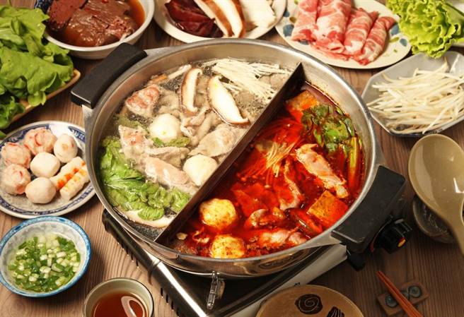 究竟火鍋食材下的生菜能吃嗎？今天才知道是這樣 ...