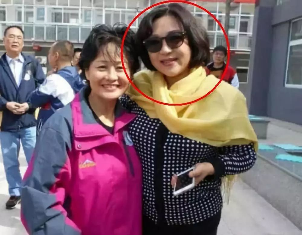 李連杰：20 億給利智，前妻卻住了 10 年地下室