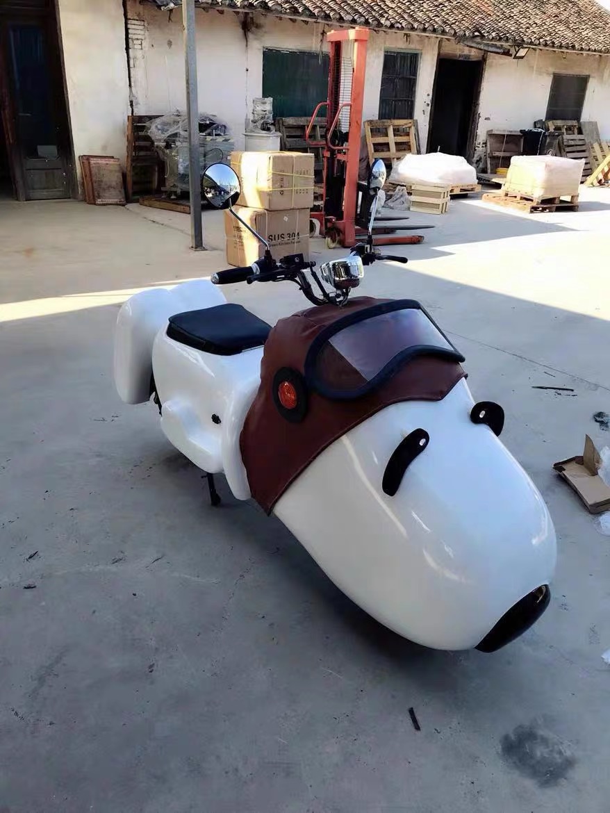 可愛到犯規的 Snoopy 電動車、行李箱，你見過嗎？