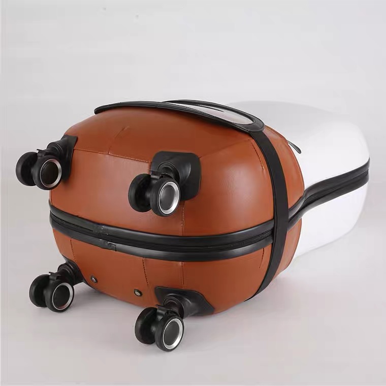 可愛到犯規的 Snoopy 電動車、行李箱，你見過嗎？