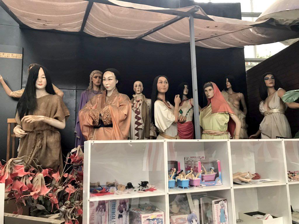 超重口味！入場 5 分鐘就精神崩潰！