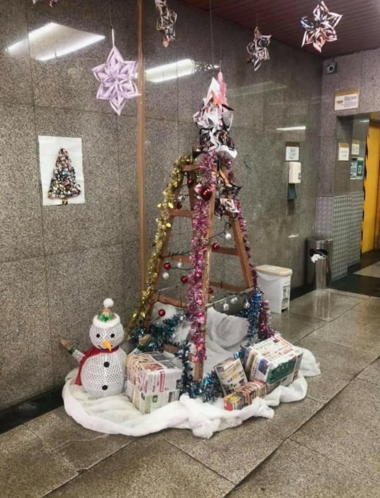 元朗萬輝工業中心 重工業風聖誕裝飾