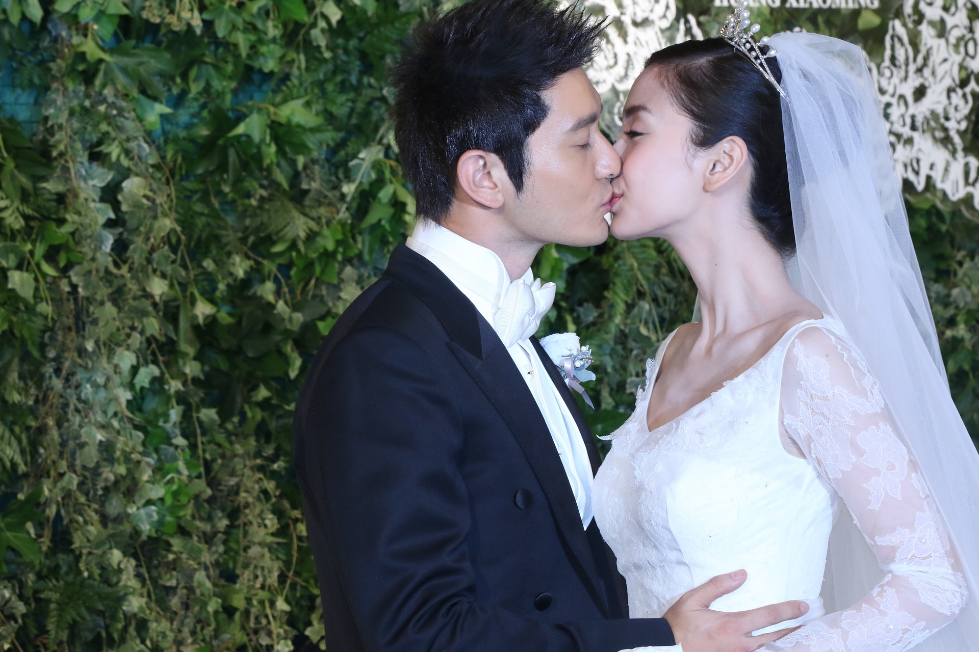 Angelababy 黃曉明突宣布離婚！