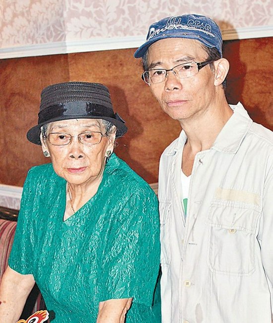 梅媽登報正式跟兒子梅啟明斷絕關係