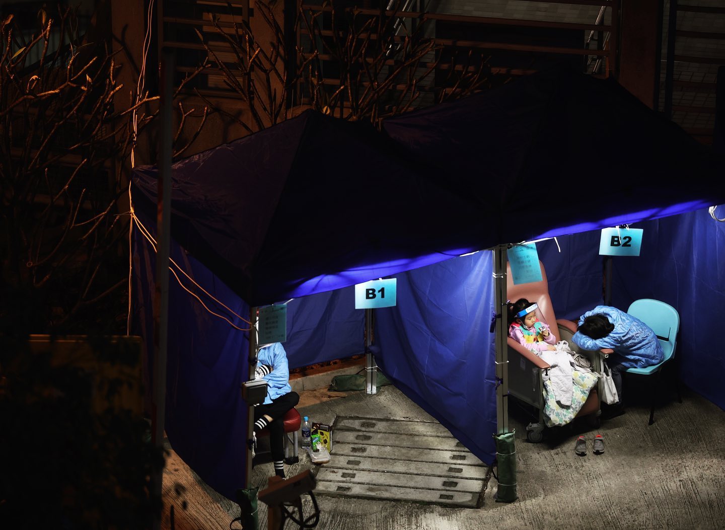 超支百億補貼大集團 VS 醫院爆棚病人瞓街