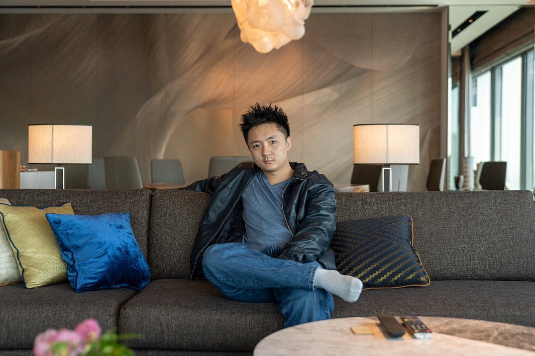 袁嘉敏口中的人渣怒斥：返屋企啦毒撚
