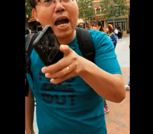 迪士尼遊客拍米奇頭部：拍它怎麼了