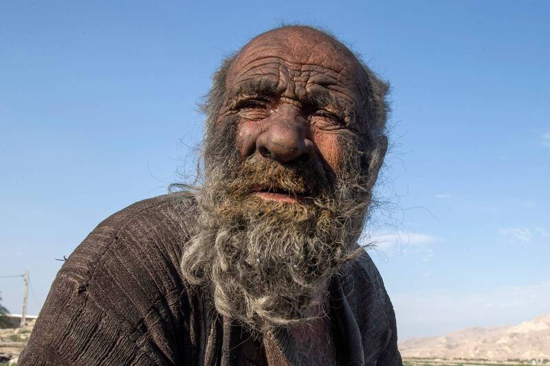 世界最髒的人 60年不沖涼 一沖就死了