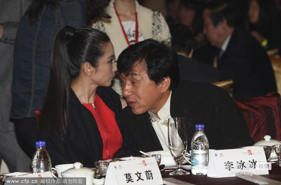 成龍與李冰冰裸身激戰