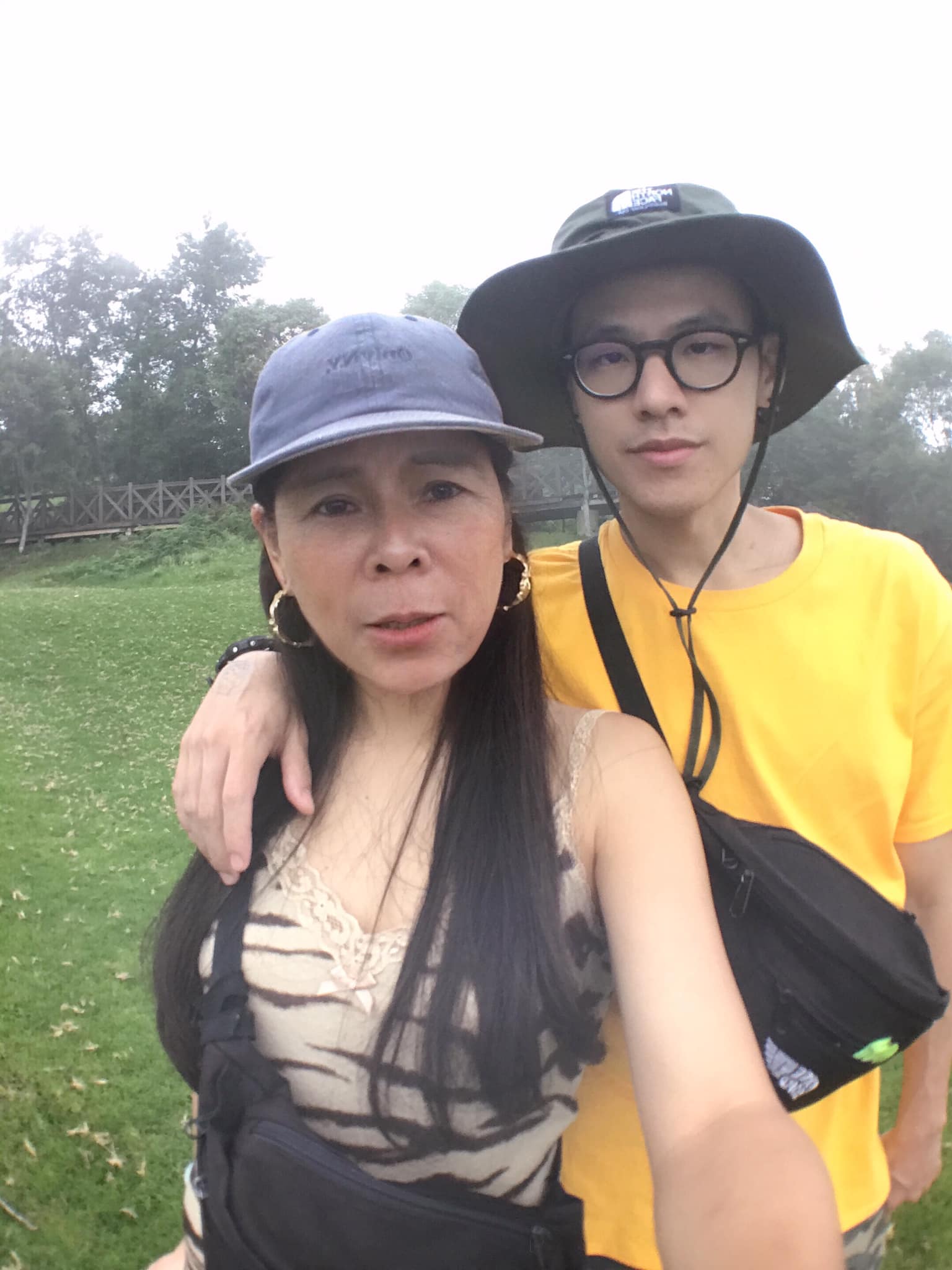 年少不知阿姨好，下一句是什麼