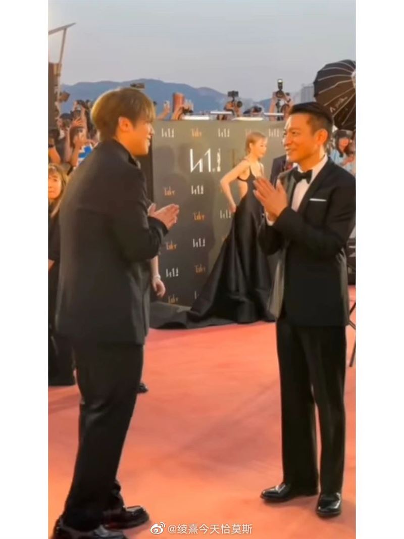 香港兩代天王「世紀合照」