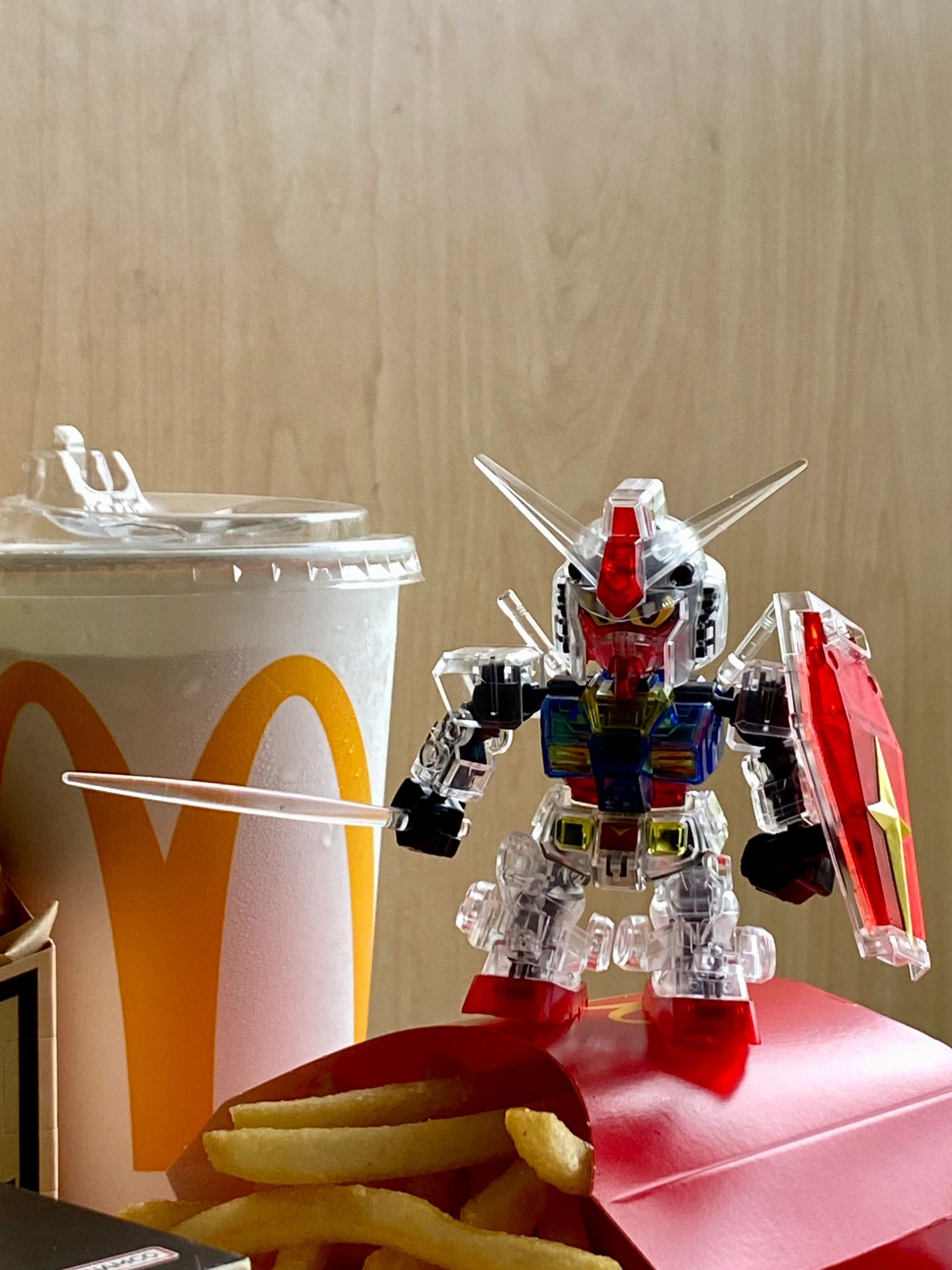 麥當勞 Crossover 高達