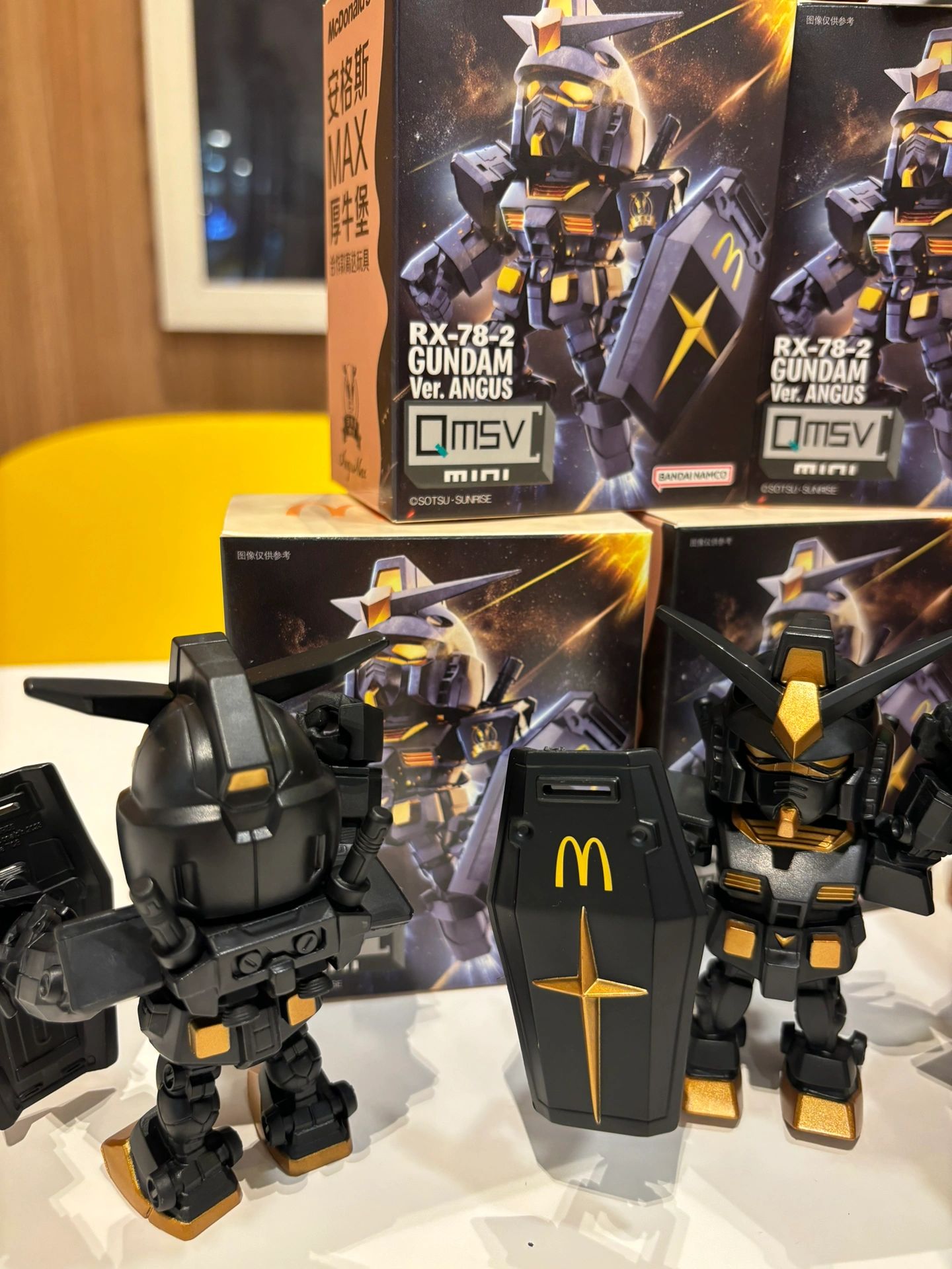 麥當勞 Crossover 高達
