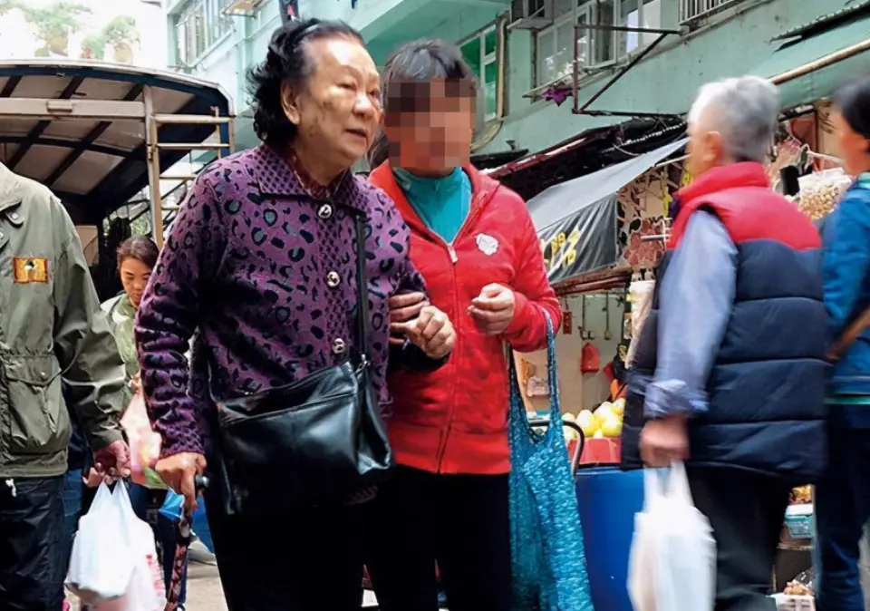 劉德華父親去世