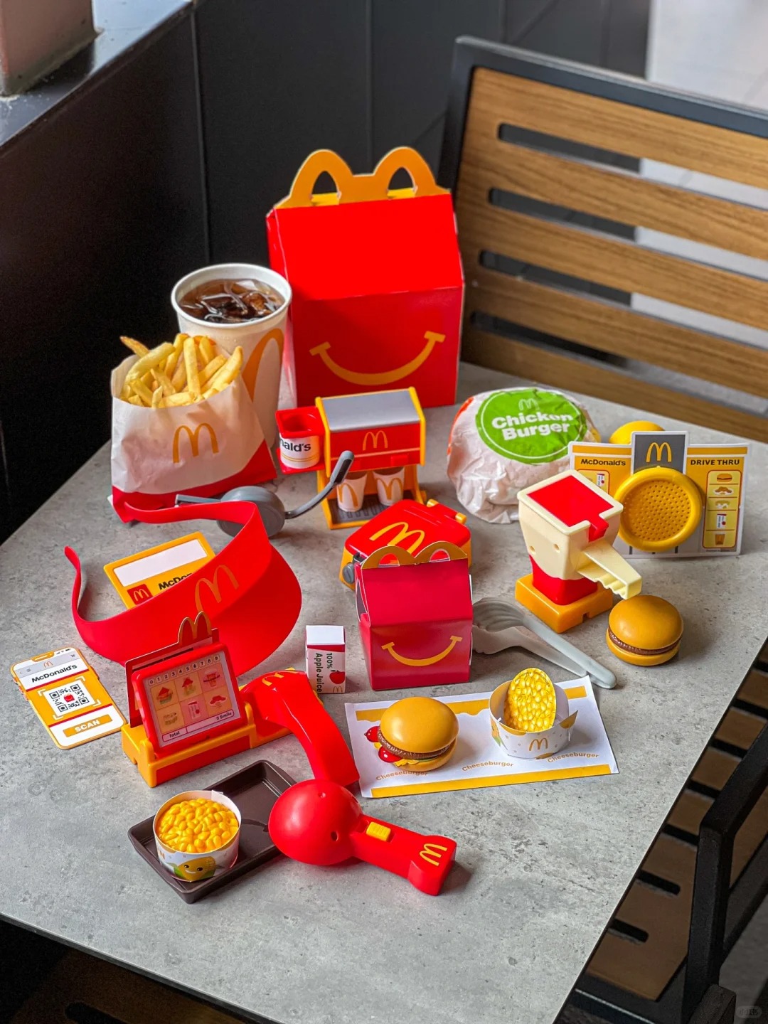 McDonald's Happy Meal 全新迷你玩具