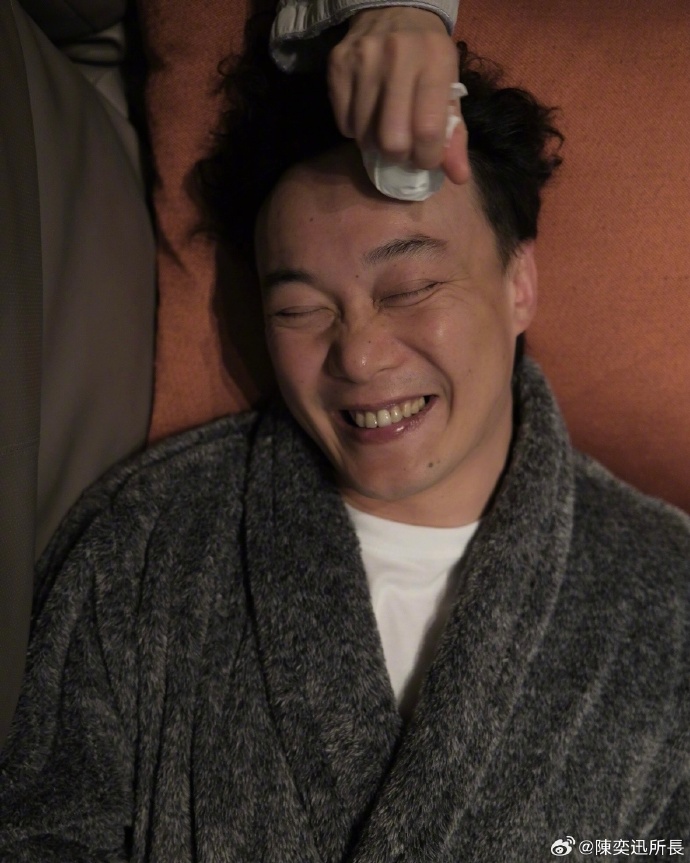 陳奕迅西安演唱會出事了