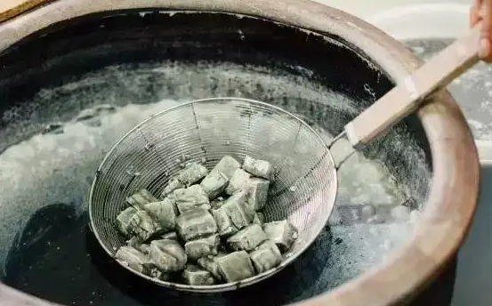 越臭越香，臭豆腐發酵揭秘！