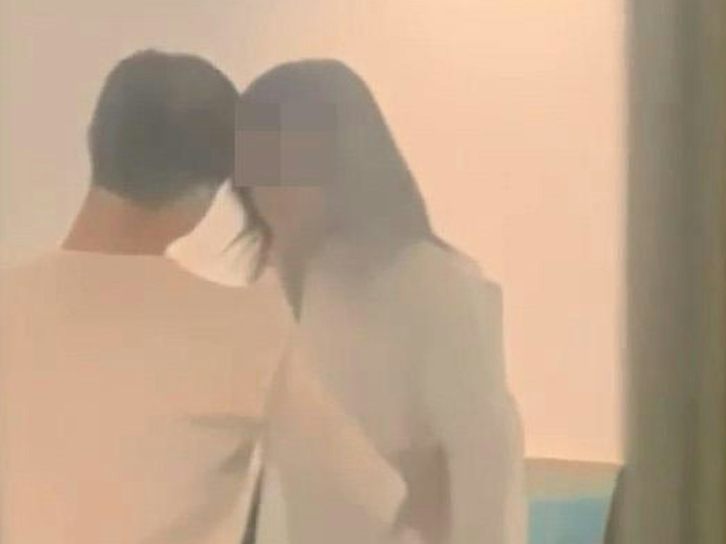 城大不雅片瘋傳:大學生情侶課室激戰 城大不雅片瘋傳:大學生情侶課室激戰