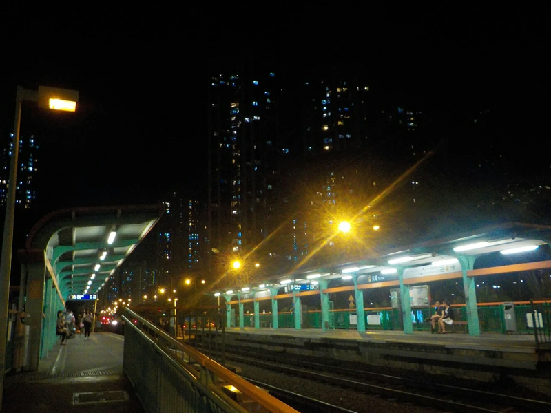 輕鐵再爆意外!男子元朗被撞昏迷送院 輕鐵再爆意外!男子元朗被撞昏迷送院