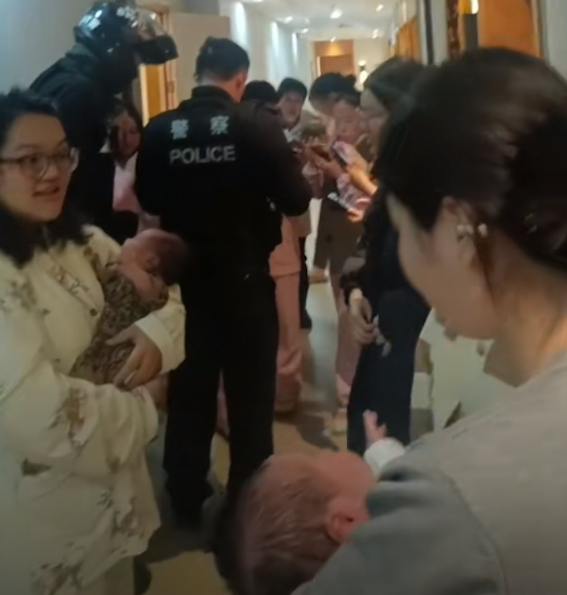 月子中心老闆捲款走佬，產婦及嬰兒慘遭遺棄