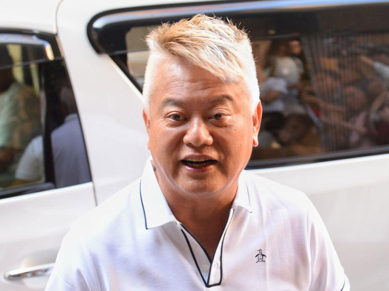 陳百祥被圍毆