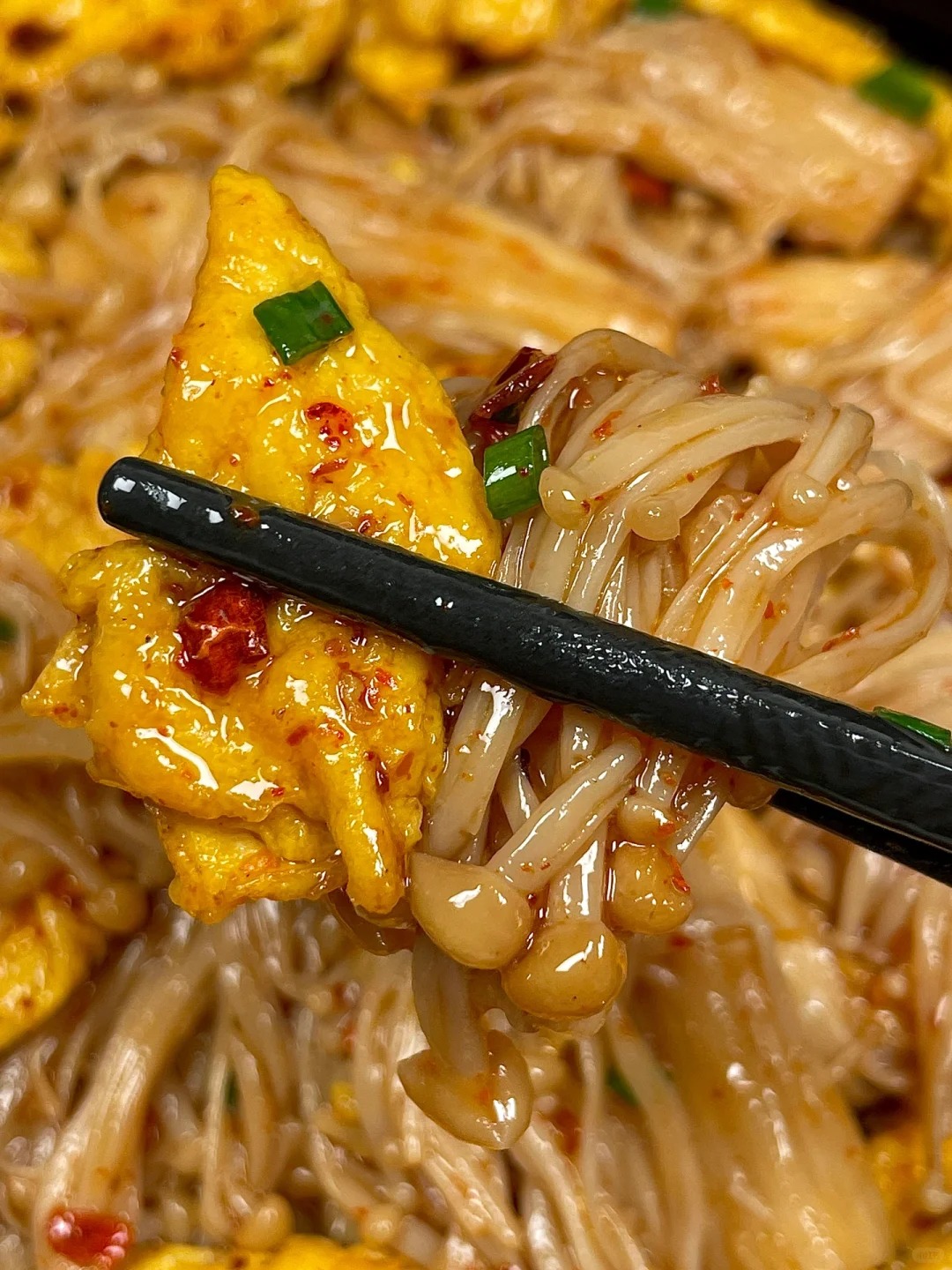 金針菇炒蛋：一口就讓人想開店的家常美味